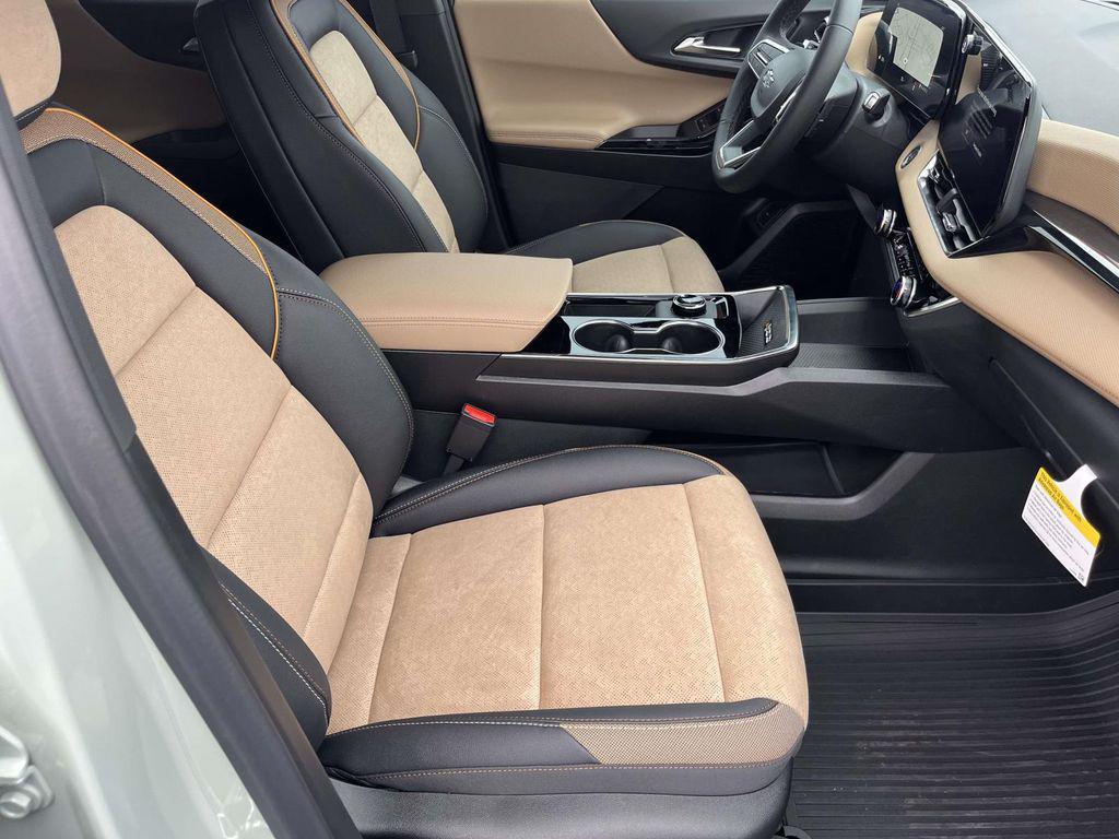 new 2026 Chevrolet Equinox car, priced at $38,165