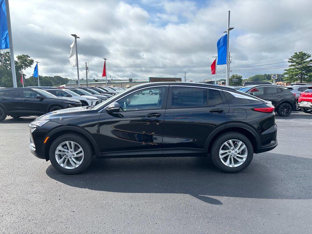 new 2025 Buick Envista car, priced at $24,435