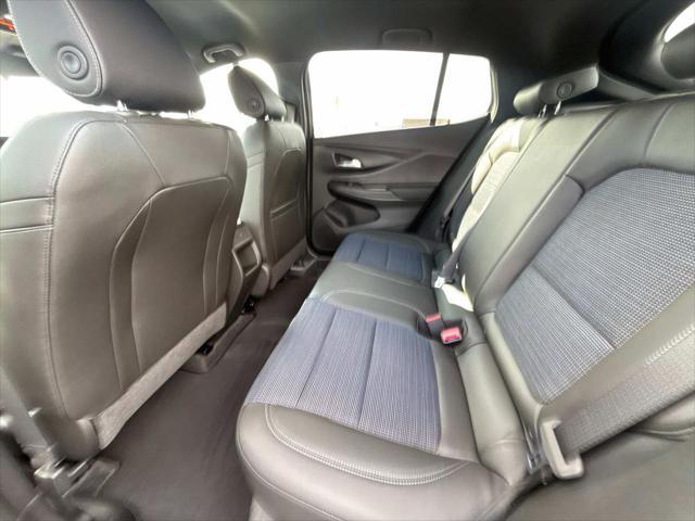new 2025 Buick Envista car, priced at $25,935