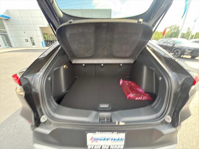 new 2025 Buick Envista car, priced at $25,935