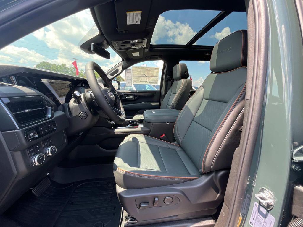 new 2025 GMC Yukon car, priced at $79,255