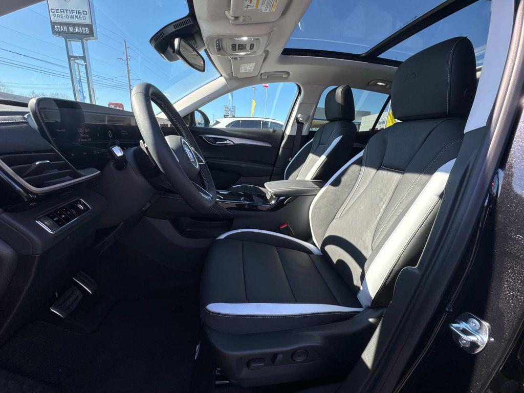 new 2025 Buick Envision car, priced at $36,935