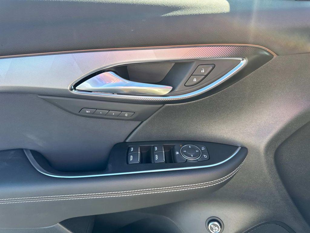 new 2025 Buick Envision car, priced at $36,935