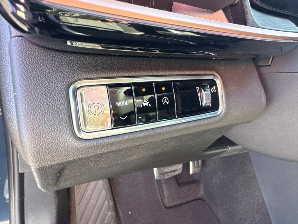 new 2025 Buick Envision car, priced at $36,935