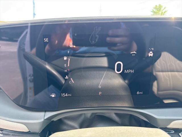 new 2025 Buick Envista car, priced at $29,885