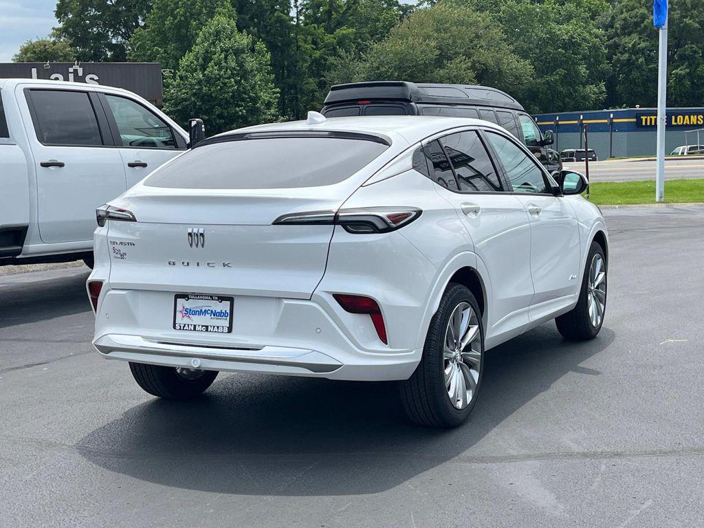 new 2025 Buick Envista car, priced at $27,685
