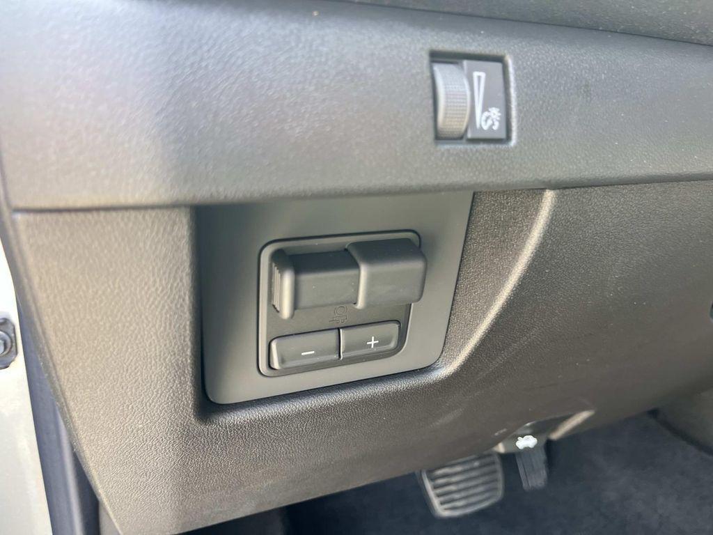 new 2026 Chevrolet Colorado car, priced at $33,135