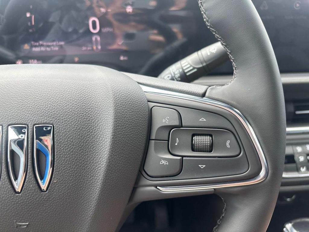 new 2025 Buick Envista car, priced at $23,935