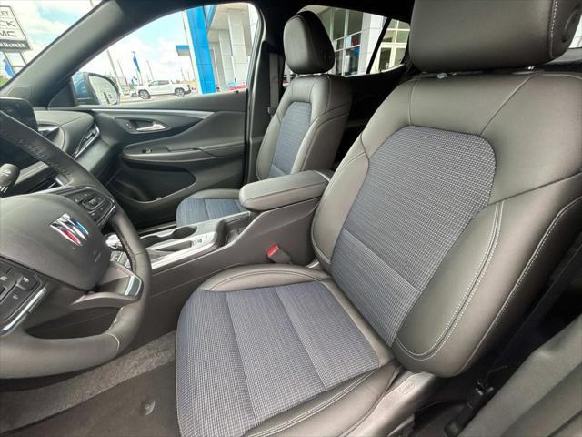new 2025 Buick Envista car, priced at $25,935