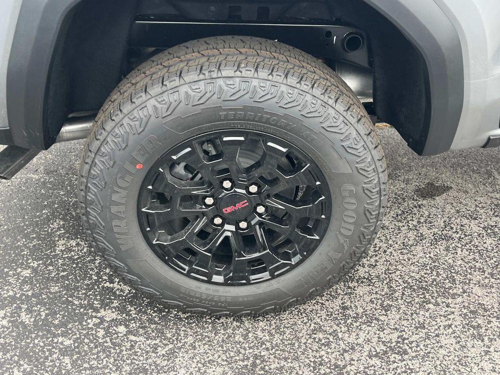 new 2026 GMC Canyon car, priced at $43,575