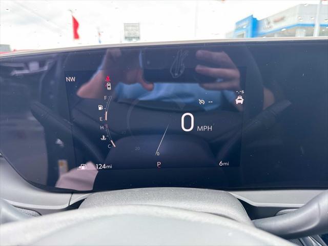 new 2025 Buick Envista car, priced at $24,835