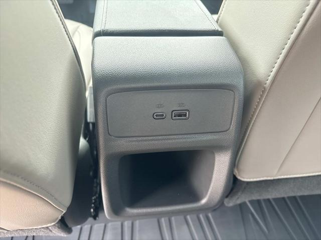 new 2025 Buick Envista car, priced at $27,985