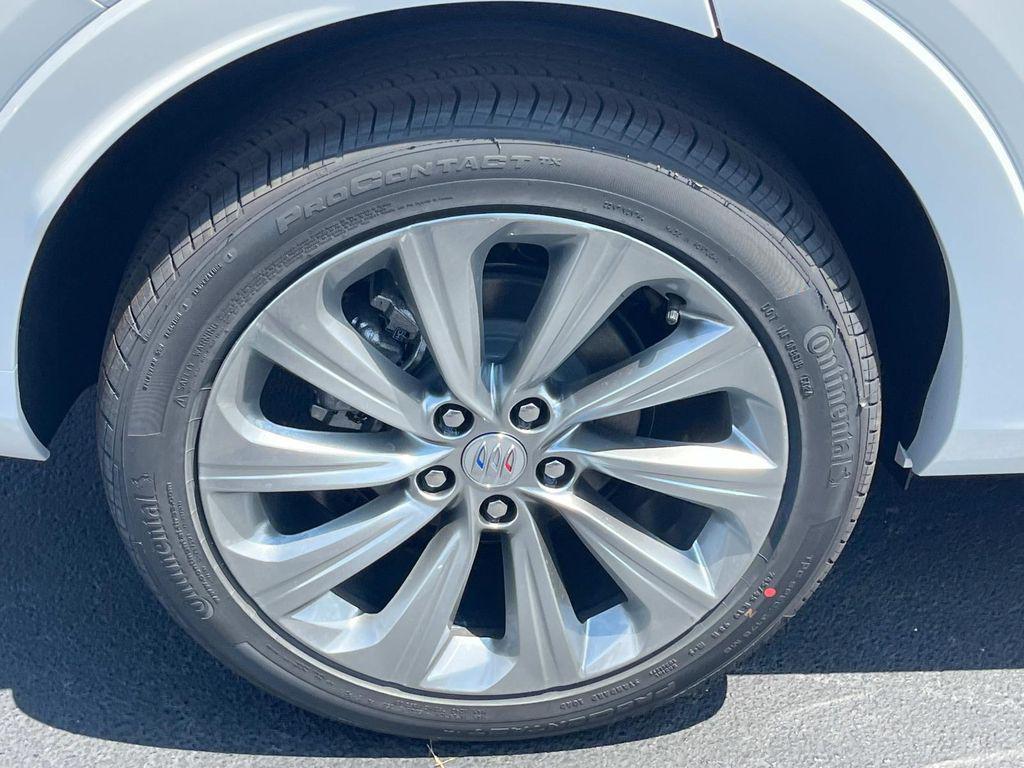 new 2025 Buick Envista car, priced at $30,185