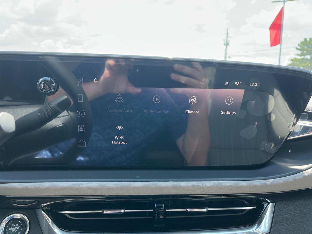 new 2025 Buick Envista car, priced at $30,185