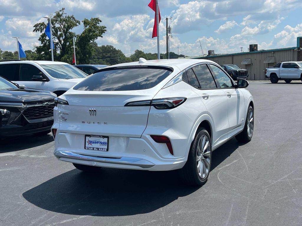 new 2025 Buick Envista car, priced at $30,185