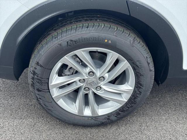 new 2025 Buick Envista car, priced at $24,140