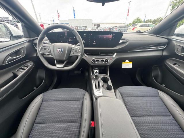 new 2025 Buick Envista car, priced at $24,140