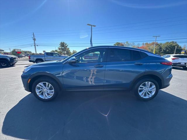 new 2025 Buick Envista car, priced at $25,680