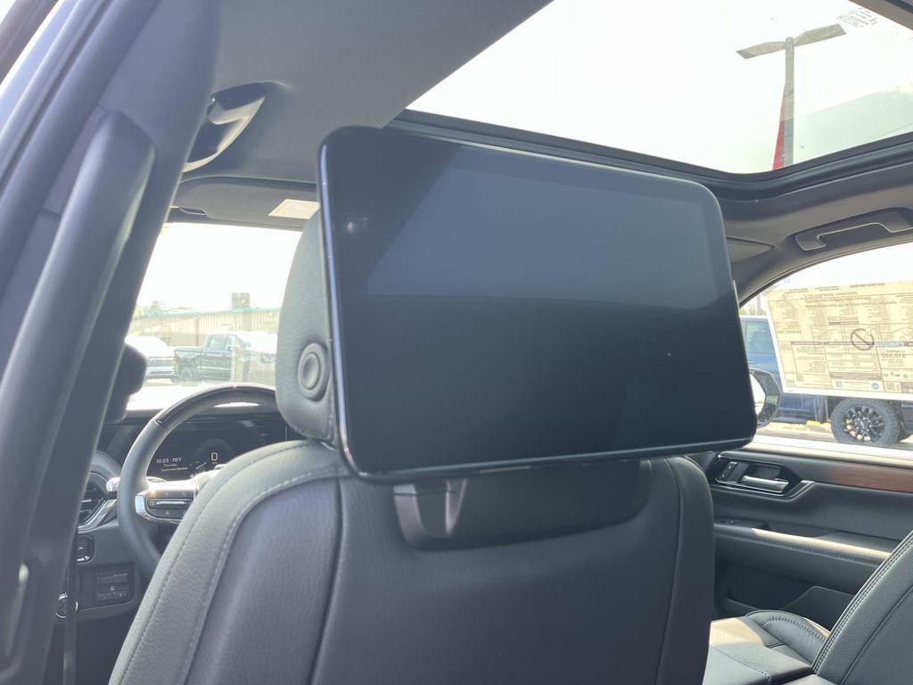 new 2025 GMC Yukon car, priced at $93,670