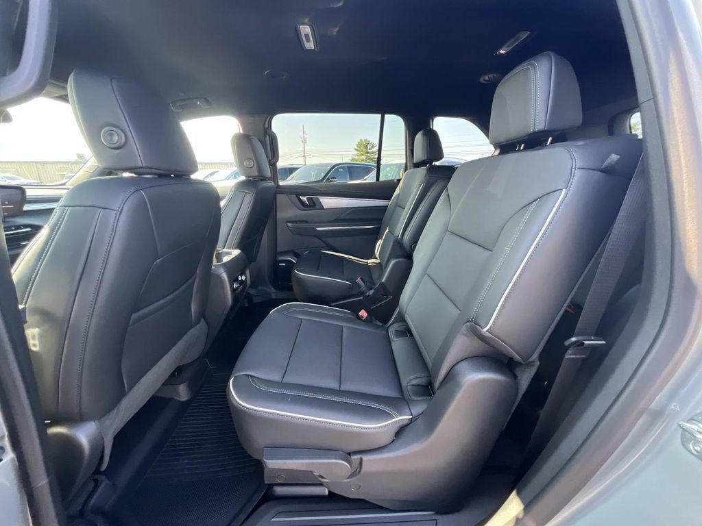 new 2026 Buick Enclave car, priced at $49,040