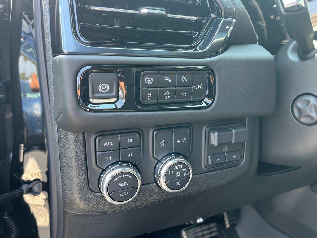 new 2025 GMC Yukon car, priced at $100,085
