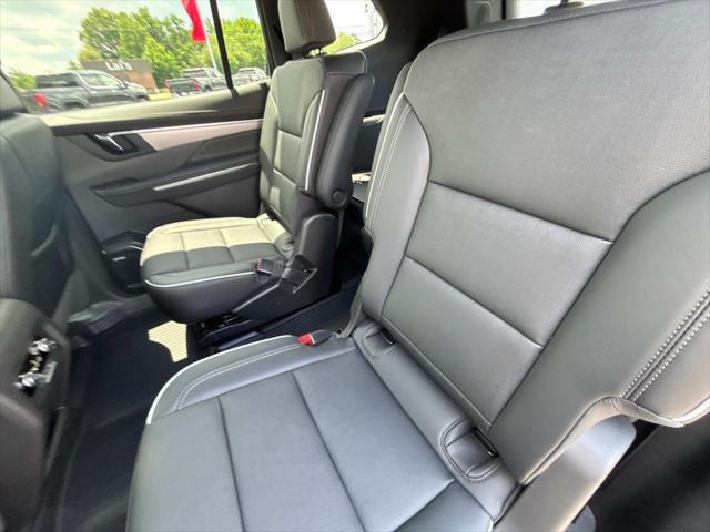 new 2025 Buick Enclave car, priced at $44,060