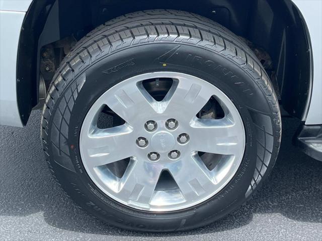 used 2014 GMC Yukon car, priced at $14,990