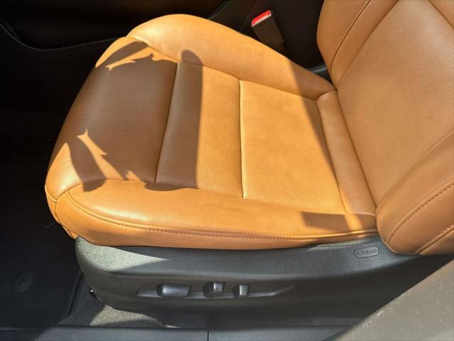 used 2022 Cadillac XT4 car, priced at $32,490