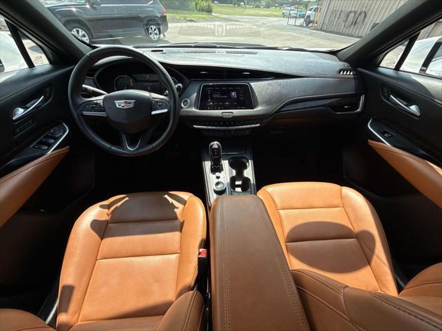 used 2022 Cadillac XT4 car, priced at $32,490