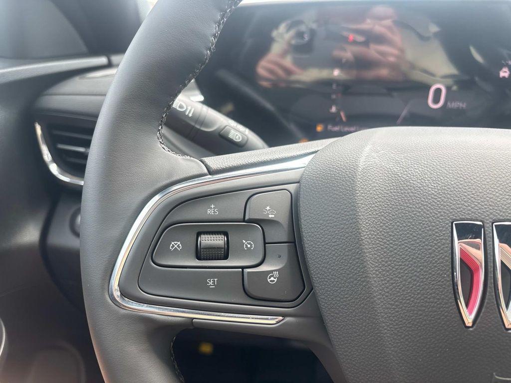 new 2025 Buick Envista car, priced at $24,435