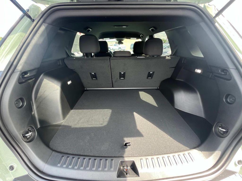 new 2026 Chevrolet Equinox car, priced at $29,995