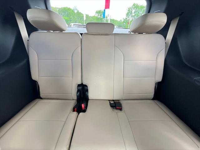 new 2025 Buick Enclave car, priced at $44,210