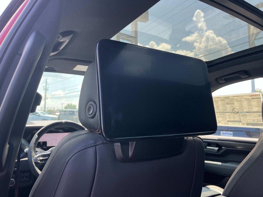 new 2025 GMC Yukon car, priced at $92,185