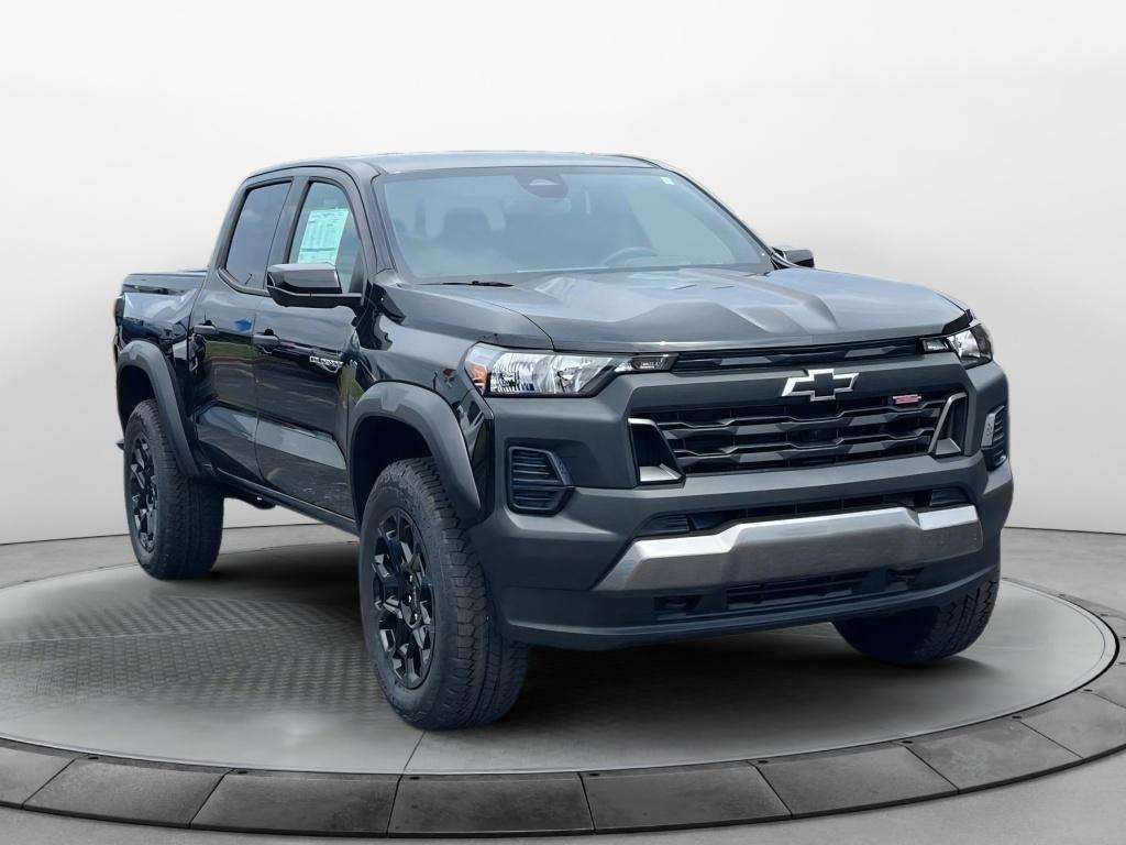 new 2026 Chevrolet Colorado car, priced at $44,135