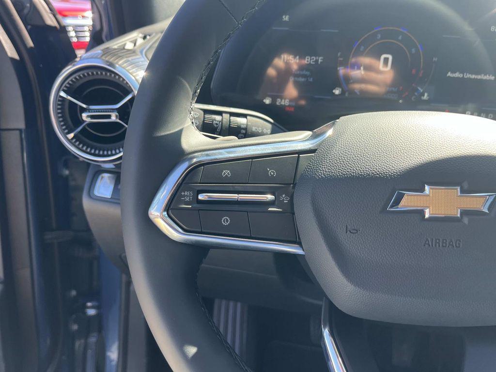 new 2026 Chevrolet Equinox car, priced at $27,495