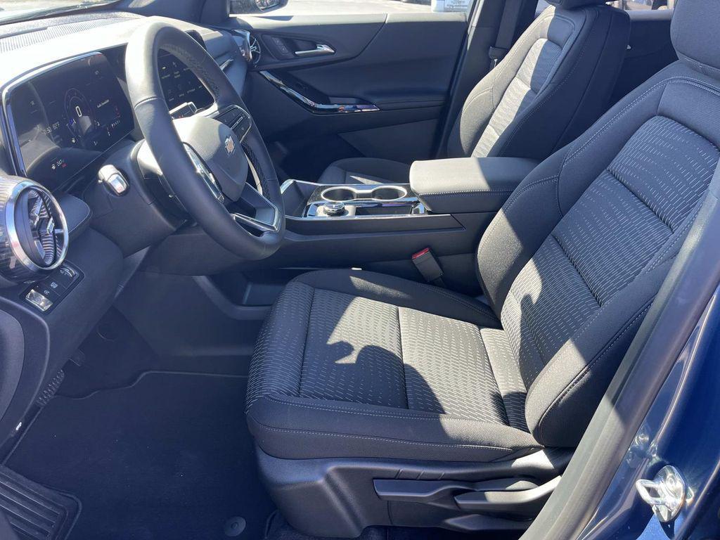 new 2026 Chevrolet Equinox car, priced at $27,495