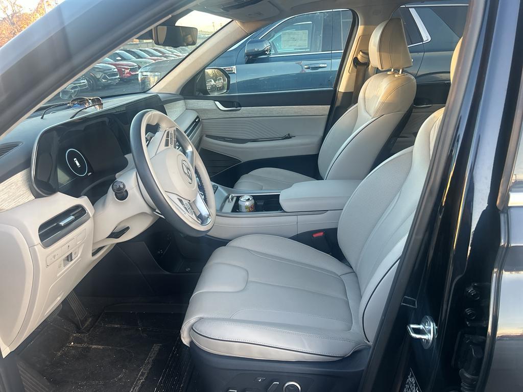 used 2023 Hyundai Palisade car, priced at $39,790