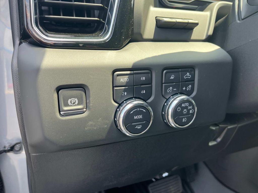 new 2025 GMC Sierra 2500 car, priced at $81,135