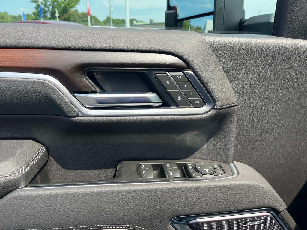 new 2025 GMC Sierra 2500 car, priced at $81,135