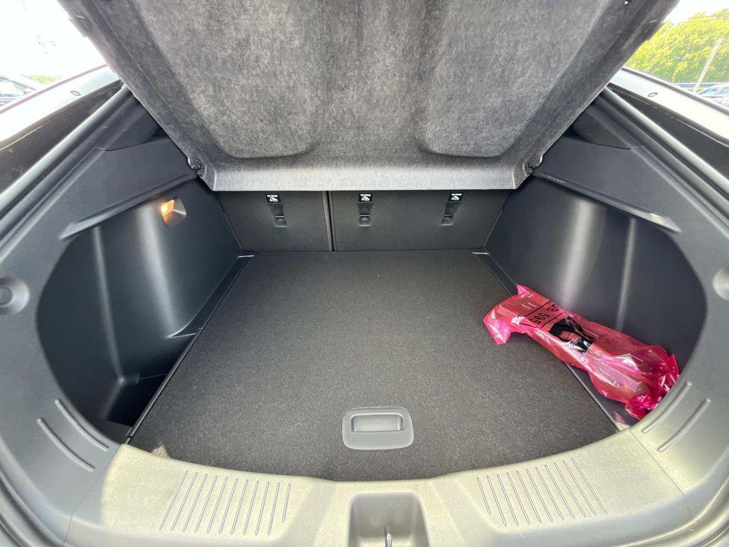 new 2025 Buick Envista car, priced at $23,440
