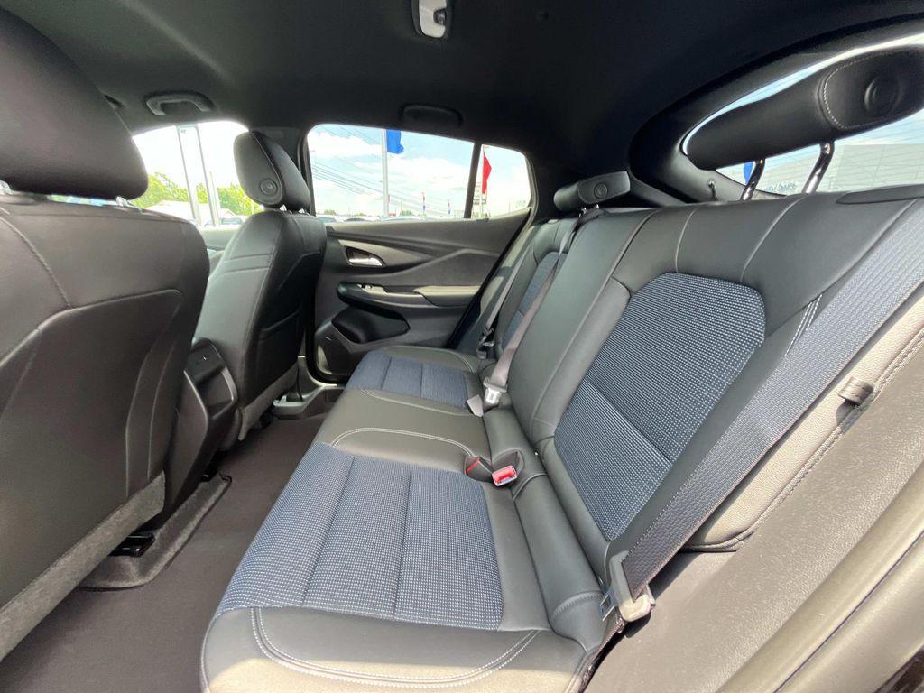 new 2025 Buick Envista car, priced at $23,440