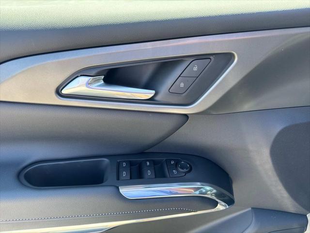 new 2025 Chevrolet Traverse car, priced at $42,095