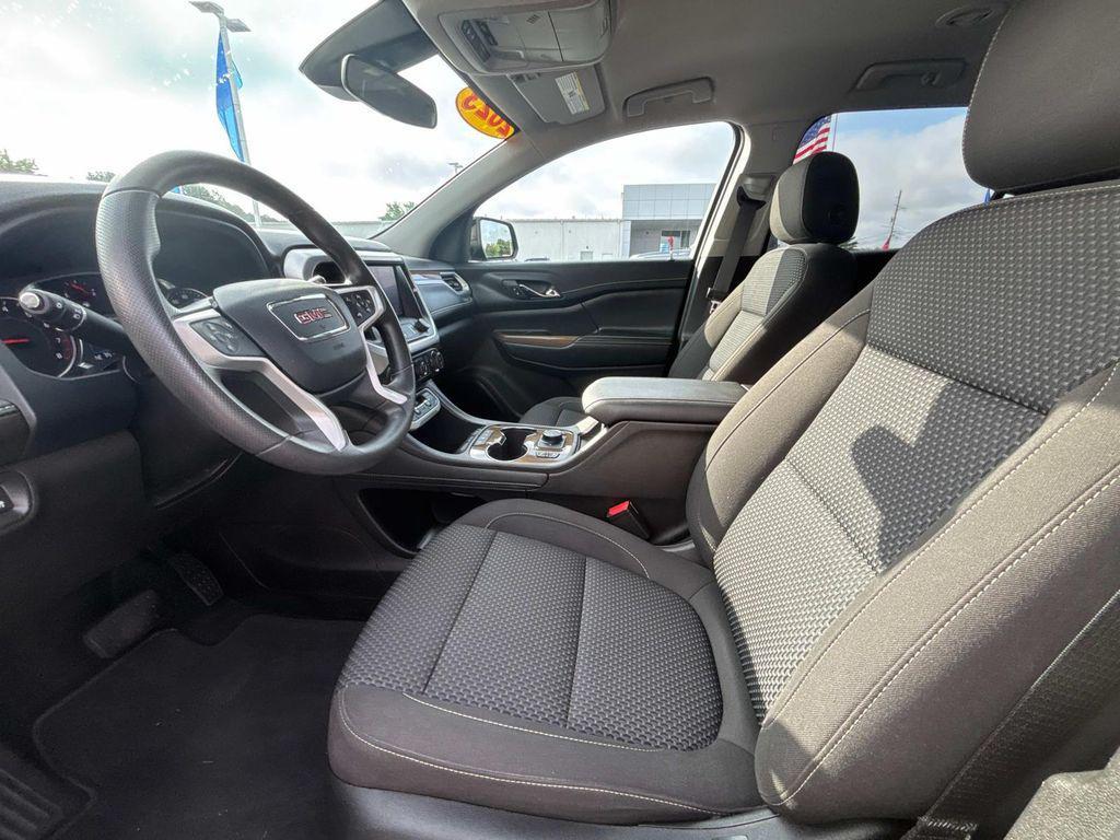used 2023 GMC Acadia car, priced at $27,990