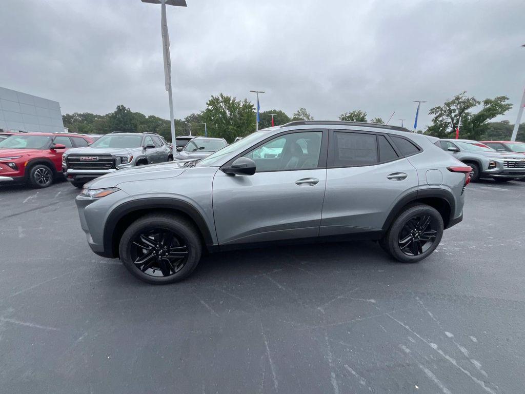 new 2025 Chevrolet Trax car, priced at $26,955