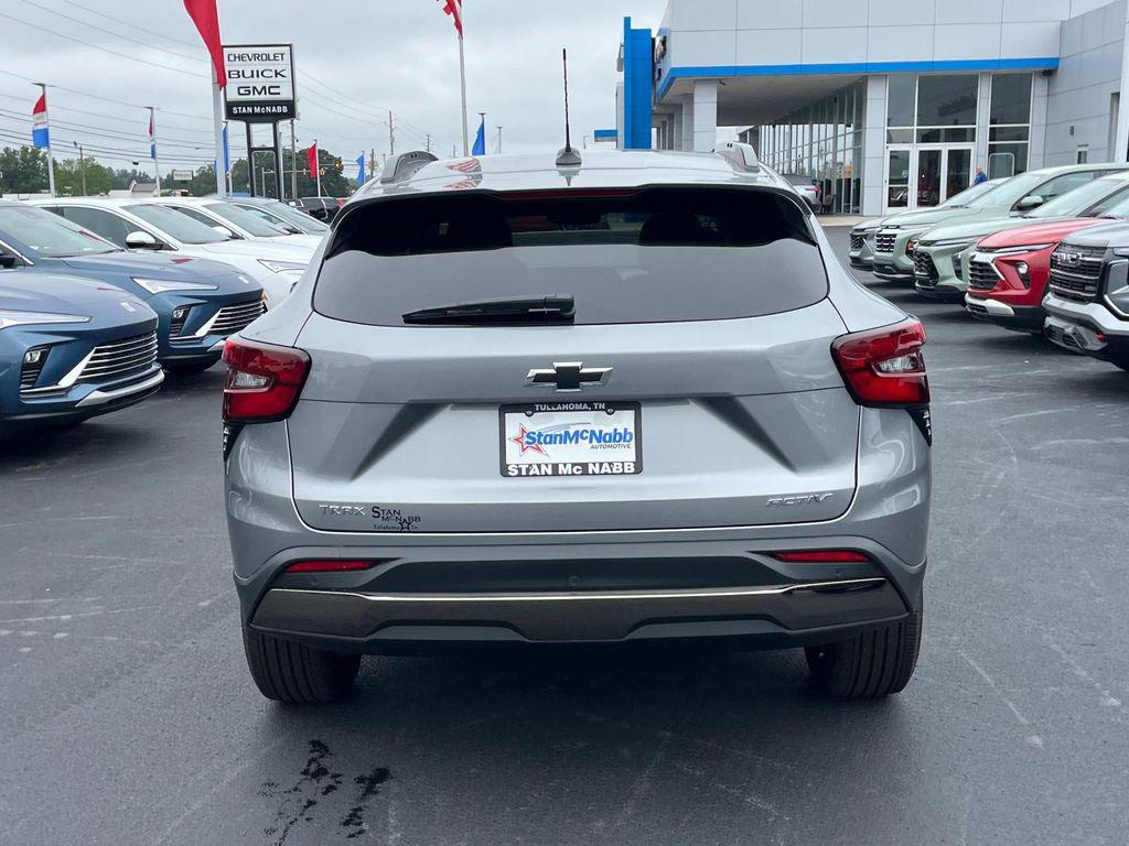 new 2025 Chevrolet Trax car, priced at $26,955