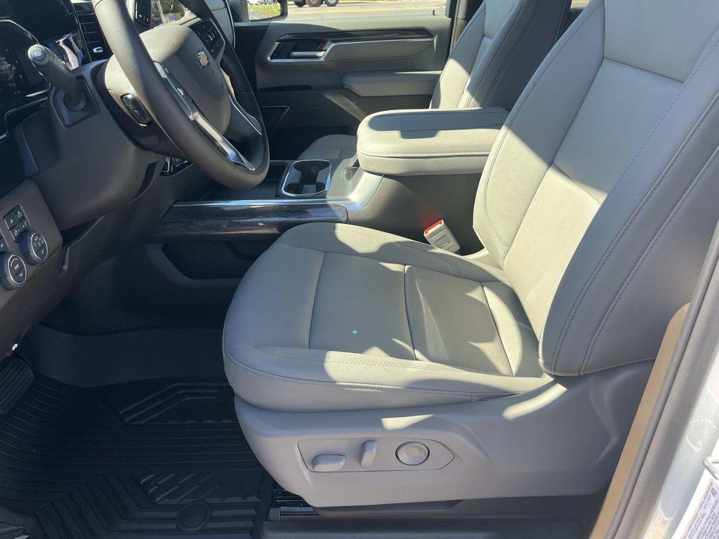 new 2026 Chevrolet Silverado 2500 car, priced at $81,500