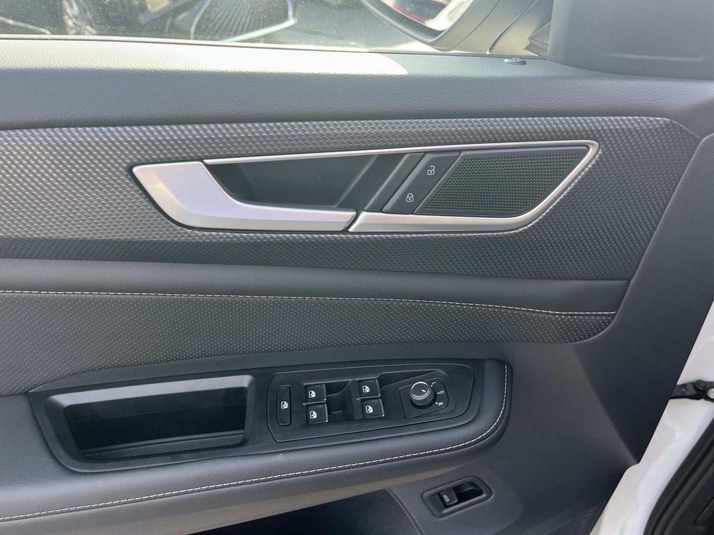 used 2024 Volkswagen Atlas Cross Sport car, priced at $40,990