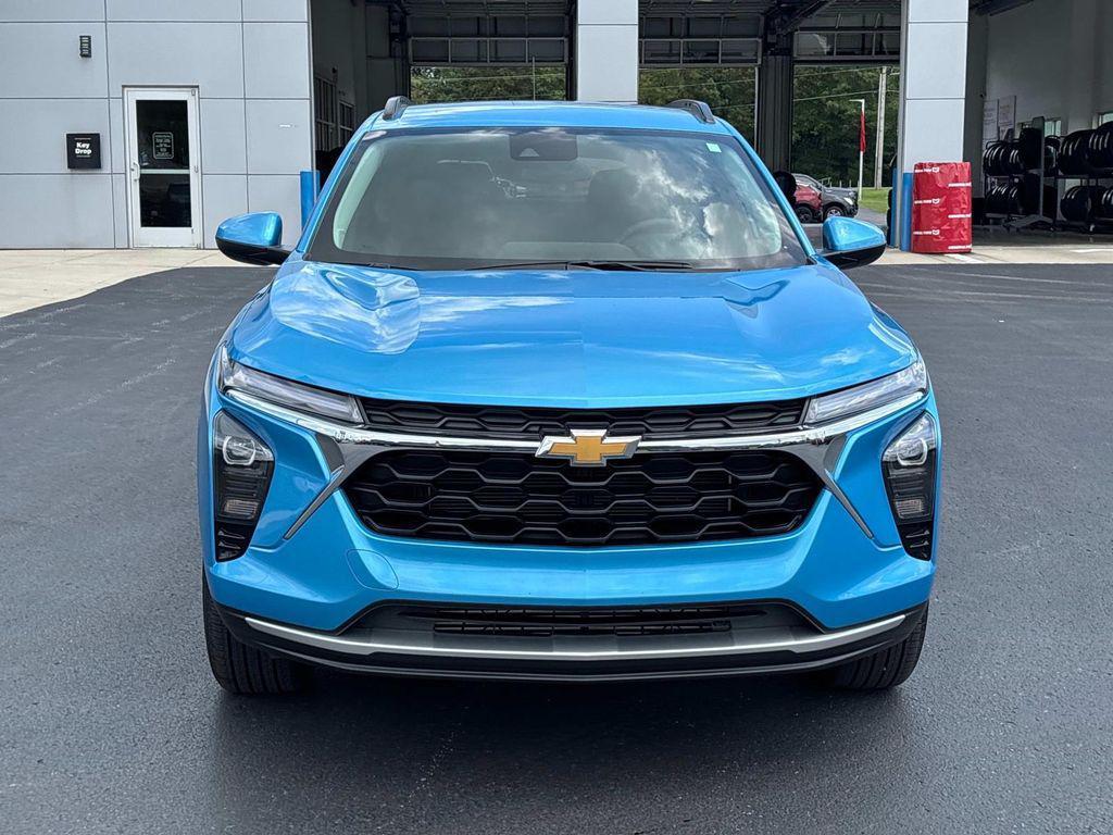 new 2025 Chevrolet Trax car, priced at $23,635