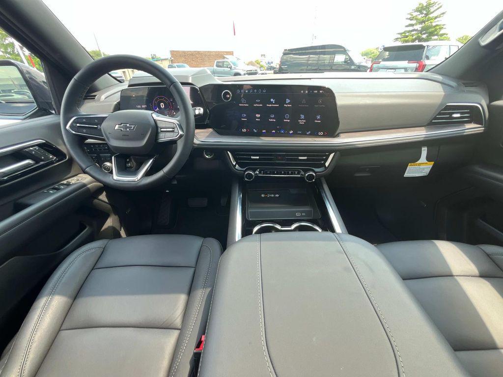 new 2025 Chevrolet Suburban car, priced at $75,210