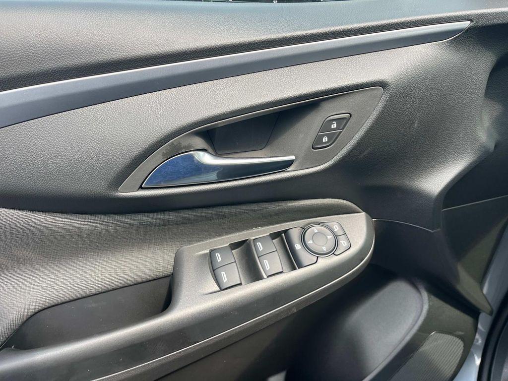 new 2025 Buick Envista car, priced at $23,440